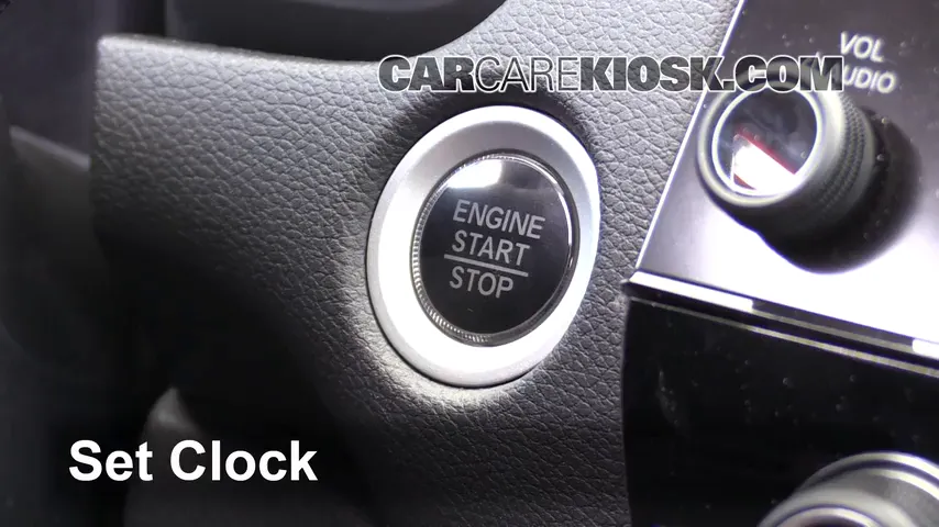 2017 Honda CR-V EX 1.5L 4 Cyl. Turbo Clock